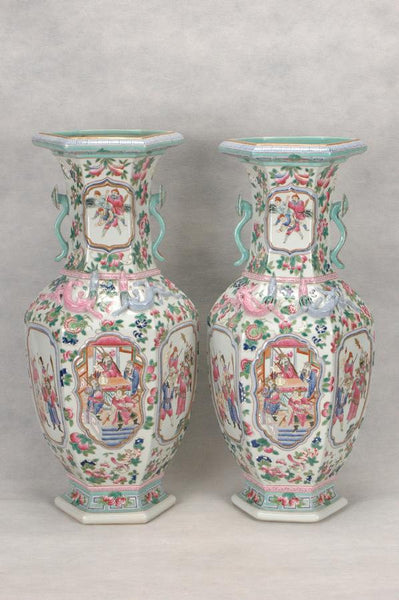 Pair of Huge Chinese Qing Porcelain Vase , 19C