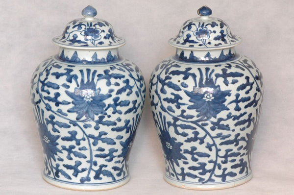 Masterpiece Pair of Chinese Qing Blue and White Jar Shunzhi , 17C