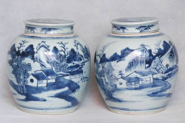 Pair of Chinese Qing Blue and White Porcelain Jar Qianlong , 18C
