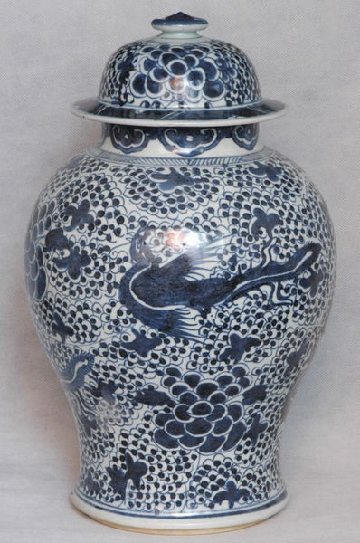 Large Chinese Qing Blue and White Porcelain Jar Qianlong , 18C
